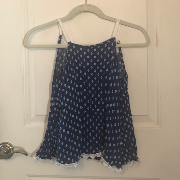 Ruby and Jenna tank with fringe and lace detail - Picture 2 of 3